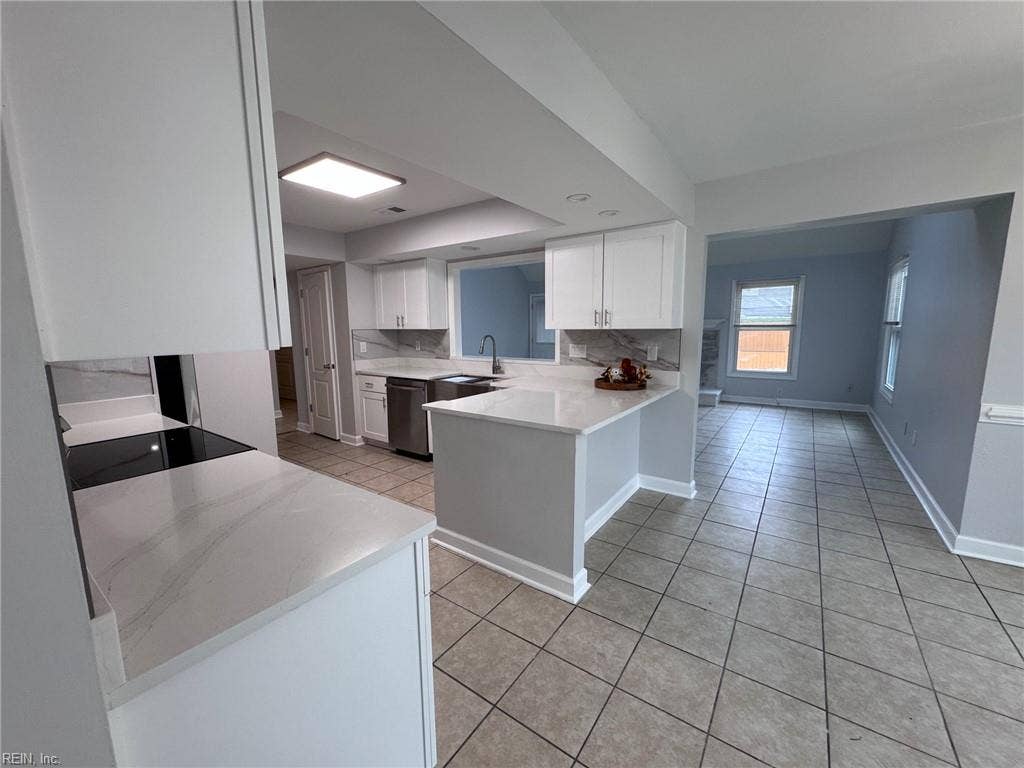 3024 Red Maple Lane, Lynnhaven Woods, Virginia Beach, VA 23452 Another pic of kitchen bar/island