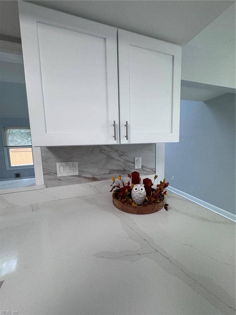 3024 Red Maple Lane, Lynnhaven Woods, Virginia Beach, VA 23452 kitchen - look at those countertops!