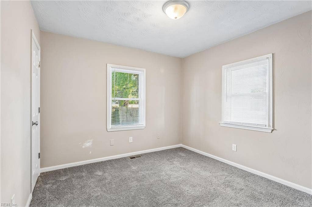 2903 Victoria Boulevard, Hampton, VA 23661 2903 Victoria Boulevard, Hampton, VA 23661