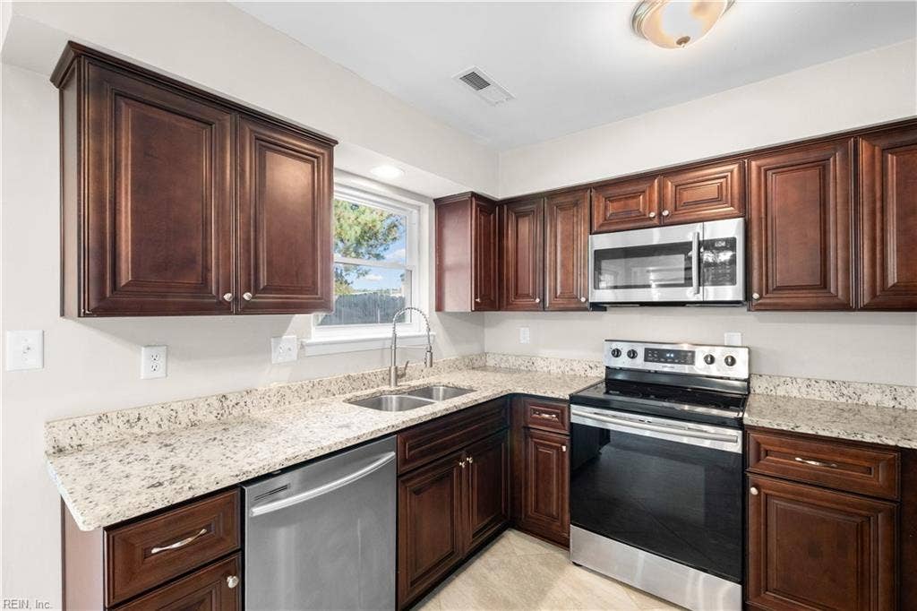 1717 Rueger Street, Brandon, Virginia Beach, VA 23464