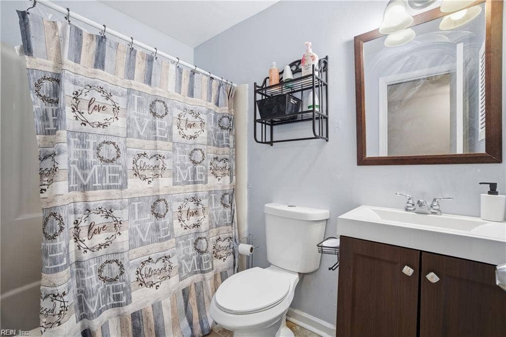 3946 Lantana Place, Virginia Beach, VA 23456