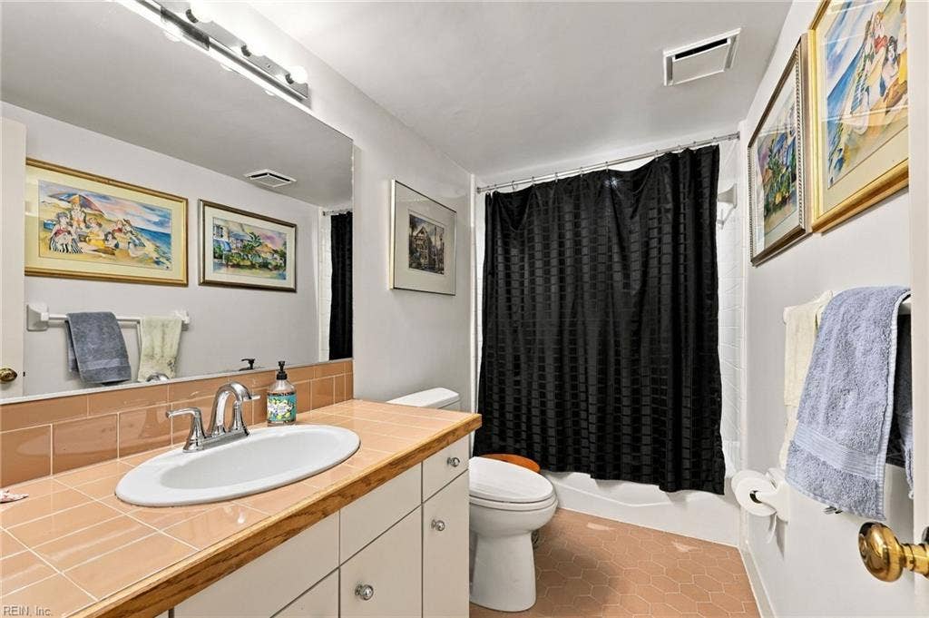 448 Linkhorn Drive, Virginia Beach, VA 23451 448 Linkhorn Drive, Virginia Beach, VA 23451