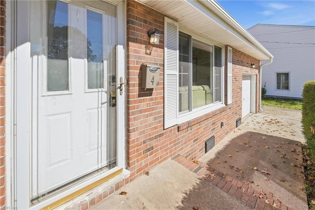 4 Bramston Drive, Hampton, VA 23666 4 Bramston Drive, Hampton, VA 23666