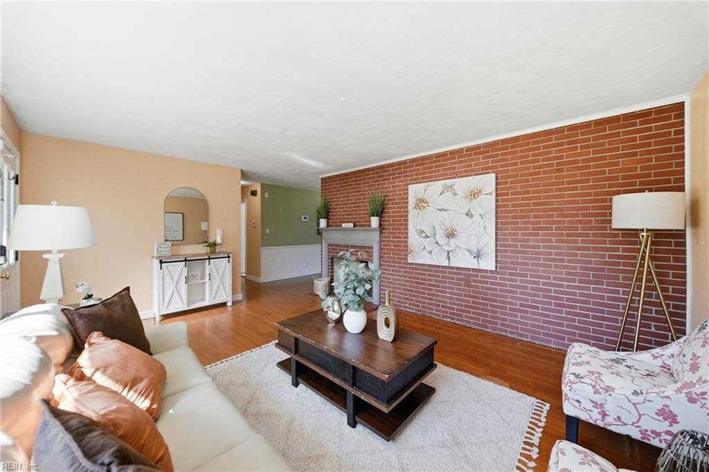 4 Bramston Drive, Hampton, VA 23666 4 Bramston Drive, Hampton, VA 23666