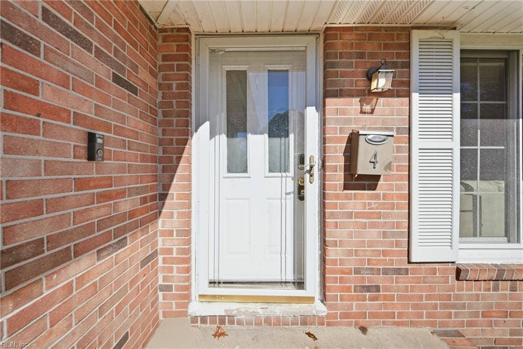 4 Bramston Drive, Hampton, VA 23666 4 Bramston Drive, Hampton, VA 23666