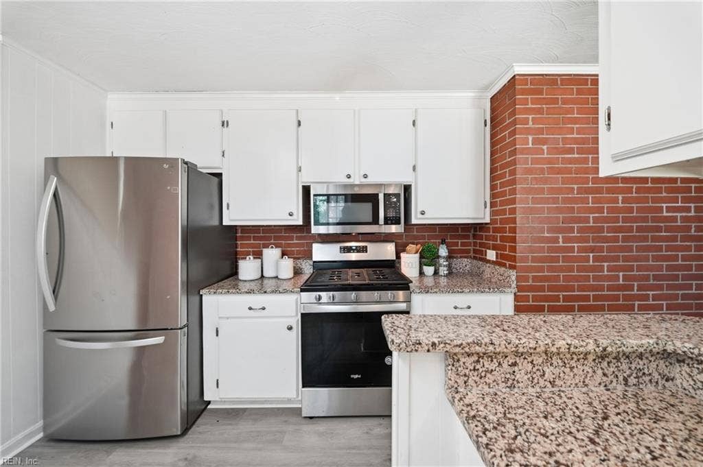 4 Bramston Drive, Hampton, VA 23666 4 Bramston Drive, Hampton, VA 23666