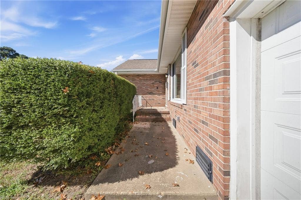 4 Bramston Drive, Hampton, VA 23666 4 Bramston Drive, Hampton, VA 23666