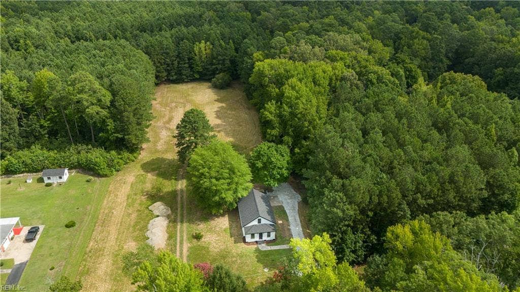 9509 Line Fence Road, Hayes, VA 23072 9509 Line Fence Road, Hayes, VA 23072