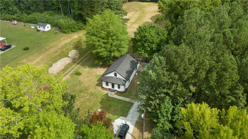 9509 Line Fence Road, Hayes, VA 23072 9509 Line Fence Road, Hayes, VA 23072