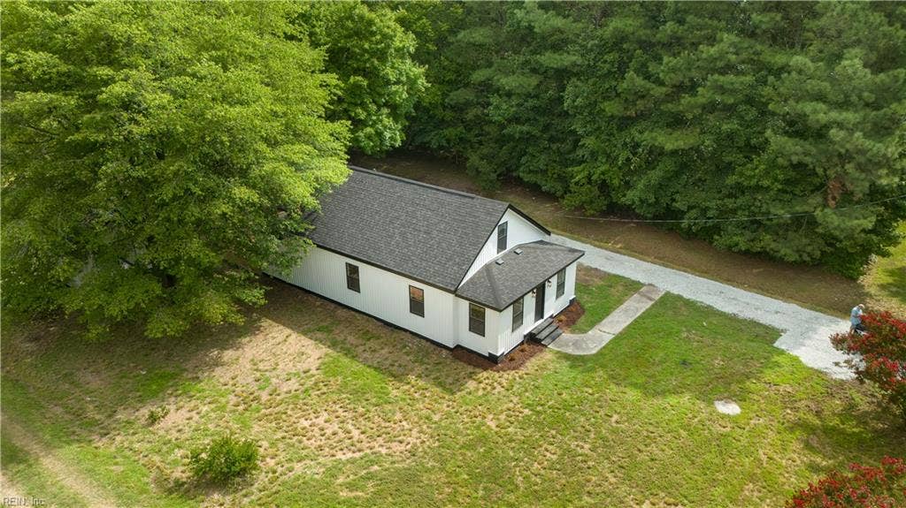 9509 Line Fence Road, Hayes, VA 23072 9509 Line Fence Road, Hayes, VA 23072
