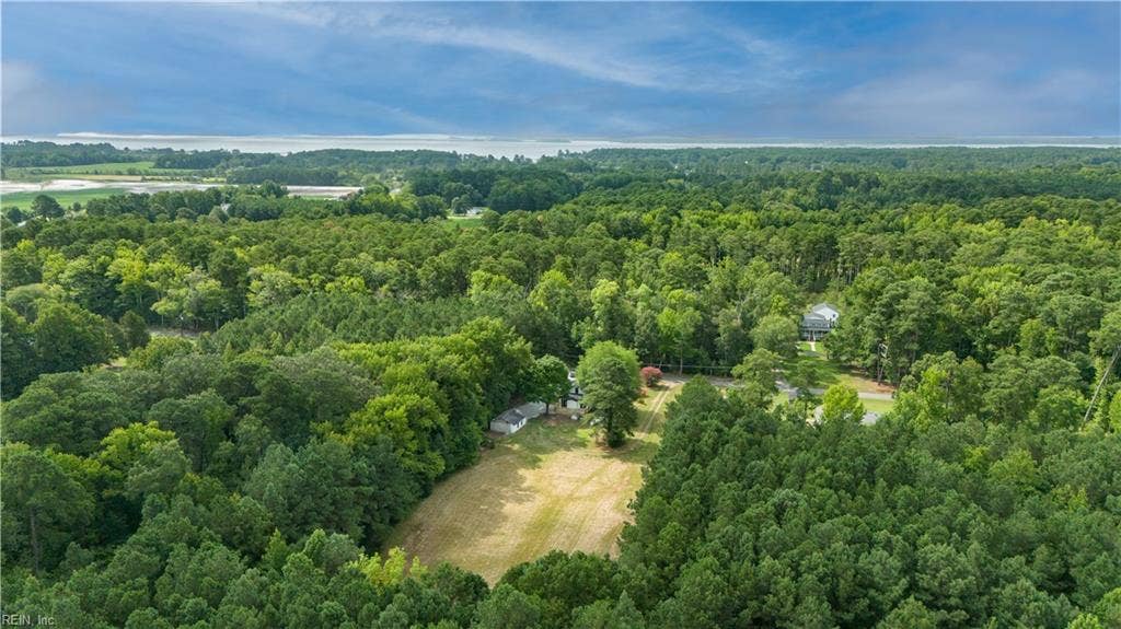 9509 Line Fence Road, Hayes, VA 23072 9509 Line Fence Road, Hayes, VA 23072