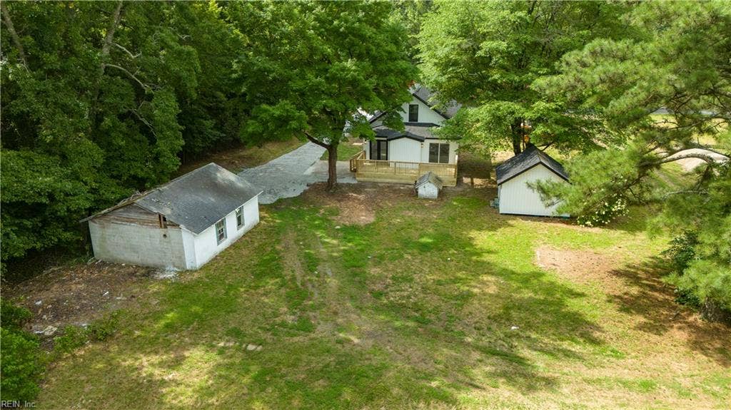 9509 Line Fence Road, Hayes, VA 23072 9509 Line Fence Road, Hayes, VA 23072
