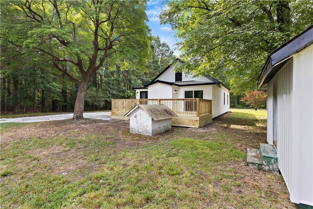 9509 Line Fence Road, Hayes, VA 23072 9509 Line Fence Road, Hayes, VA 23072