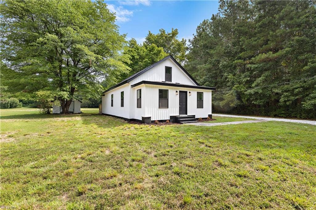 9509 Line Fence Road, Hayes, VA 23072 9509 Line Fence Road, Hayes, VA 23072