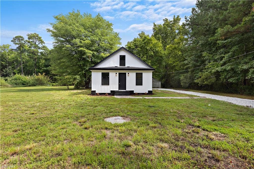 9509 Line Fence Road, Hayes, VA 23072 9509 Line Fence Road, Hayes, VA 23072