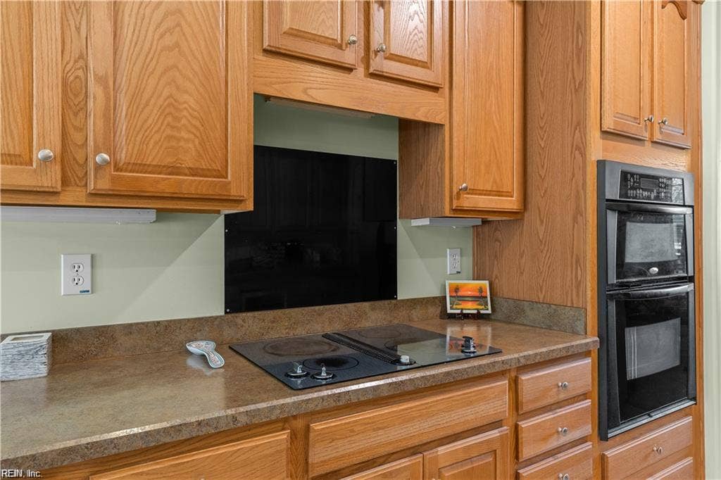 513 Telfyan Drive, Chesapeake, VA 23320 513 Telfyan Drive, Chesapeake, VA 23320