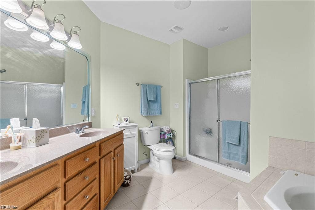 513 Telfyan Drive, Chesapeake, VA 23320 513 Telfyan Drive, Chesapeake, VA 23320