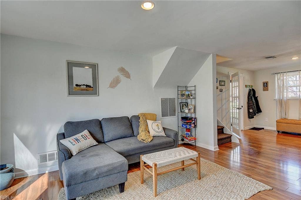 3713 VIRGINIUS Drive, Virginia Beach, VA 23452