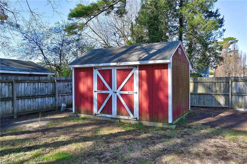 3713 VIRGINIUS Drive, Virginia Beach, VA 23452