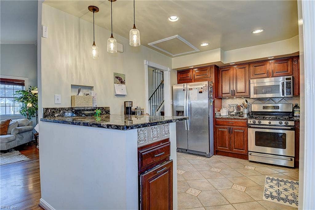 3713 VIRGINIUS Drive, Virginia Beach, VA 23452
