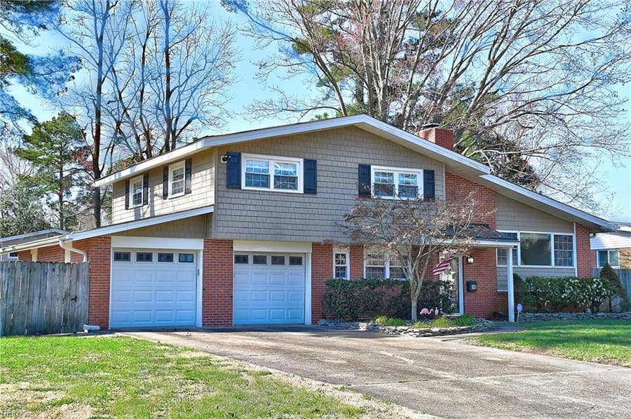 Property photo for 3713 VIRGINIUS Drive, Virginia Beach, VA