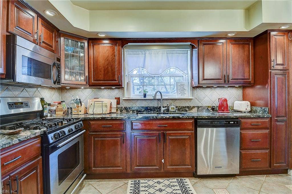 3713 VIRGINIUS Drive, Virginia Beach, VA 23452