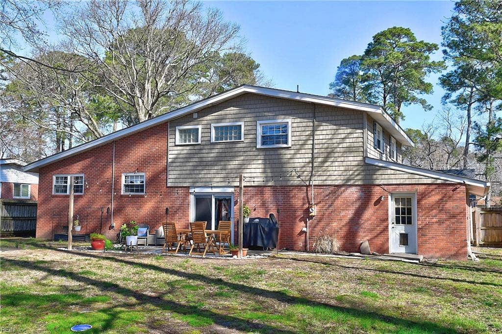 3713 VIRGINIUS Drive, Virginia Beach, VA 23452