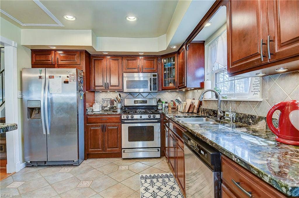 3713 VIRGINIUS Drive, Virginia Beach, VA 23452