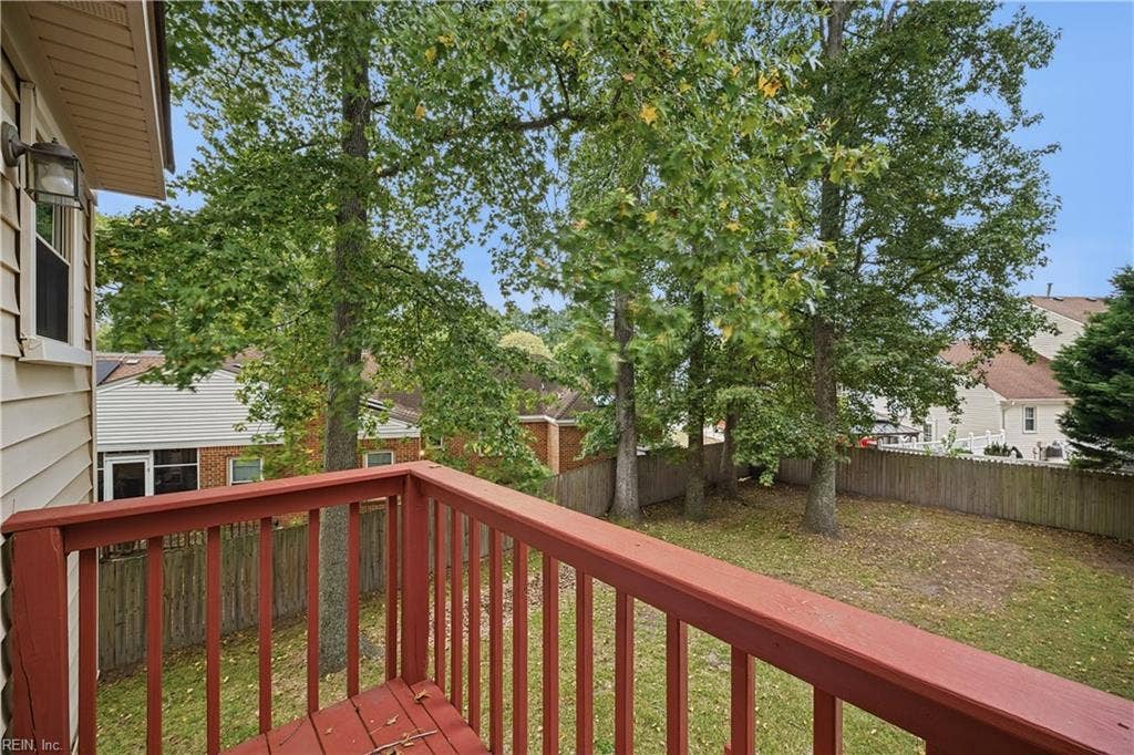 1149 Crystalwood Circle, Chesapeake, VA 23320 1149 Crystalwood Circle, Chesapeake, VA 23320