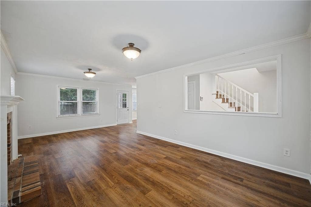 1149 Crystalwood Circle, Chesapeake, VA 23320 1149 Crystalwood Circle, Chesapeake, VA 23320