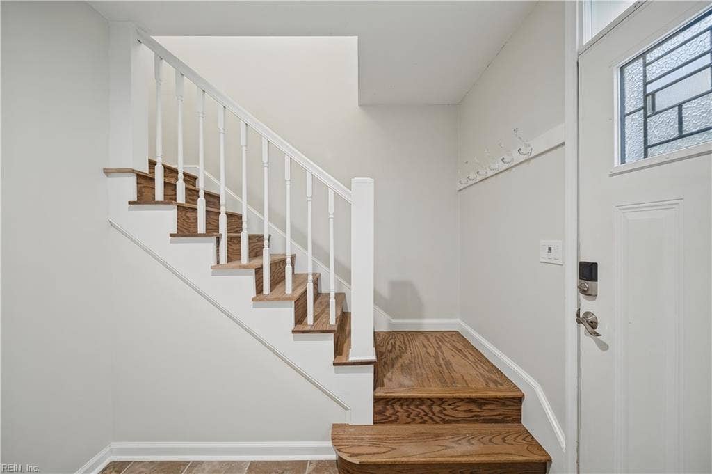 1149 Crystalwood Circle, Chesapeake, VA 23320 1149 Crystalwood Circle, Chesapeake, VA 23320