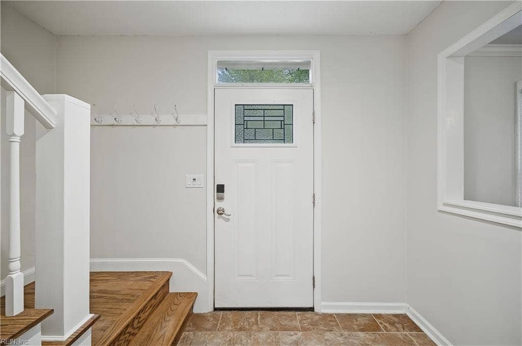 1149 Crystalwood Circle, Chesapeake, VA 23320 1149 Crystalwood Circle, Chesapeake, VA 23320