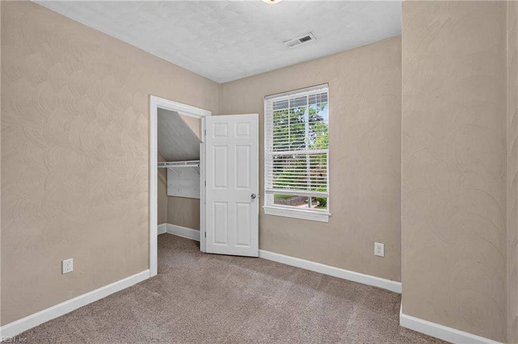 1123 Manchester Avenue, Larchmont, Norfolk, VA 23508