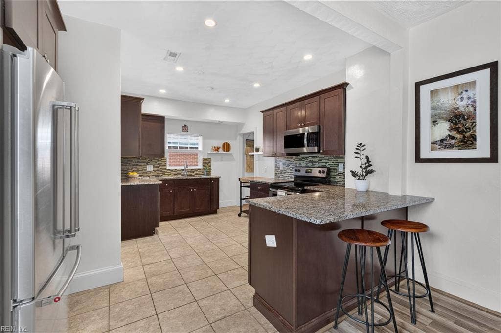 1123 Manchester Avenue, Larchmont, Norfolk, VA 23508