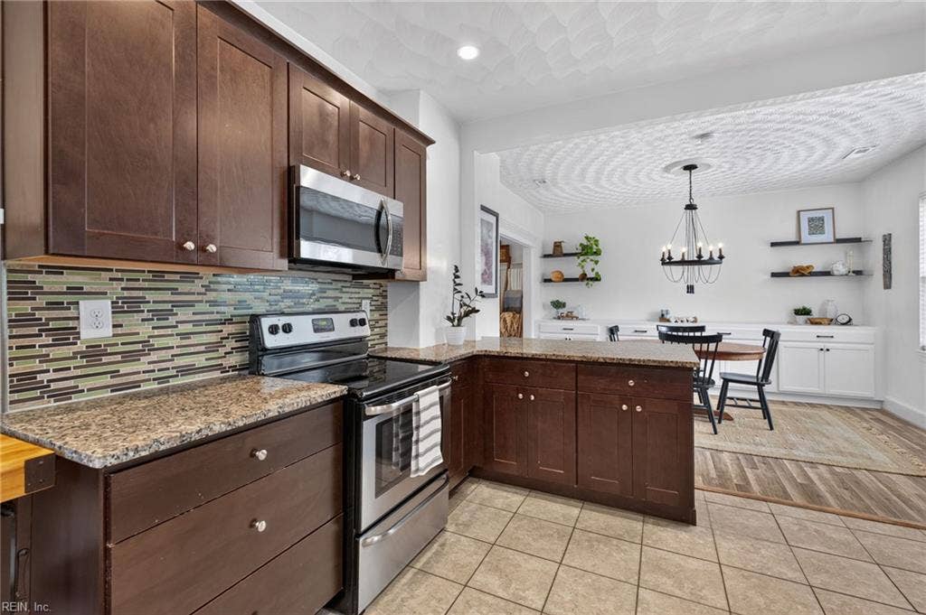 1123 Manchester Avenue, Larchmont, Norfolk, VA 23508