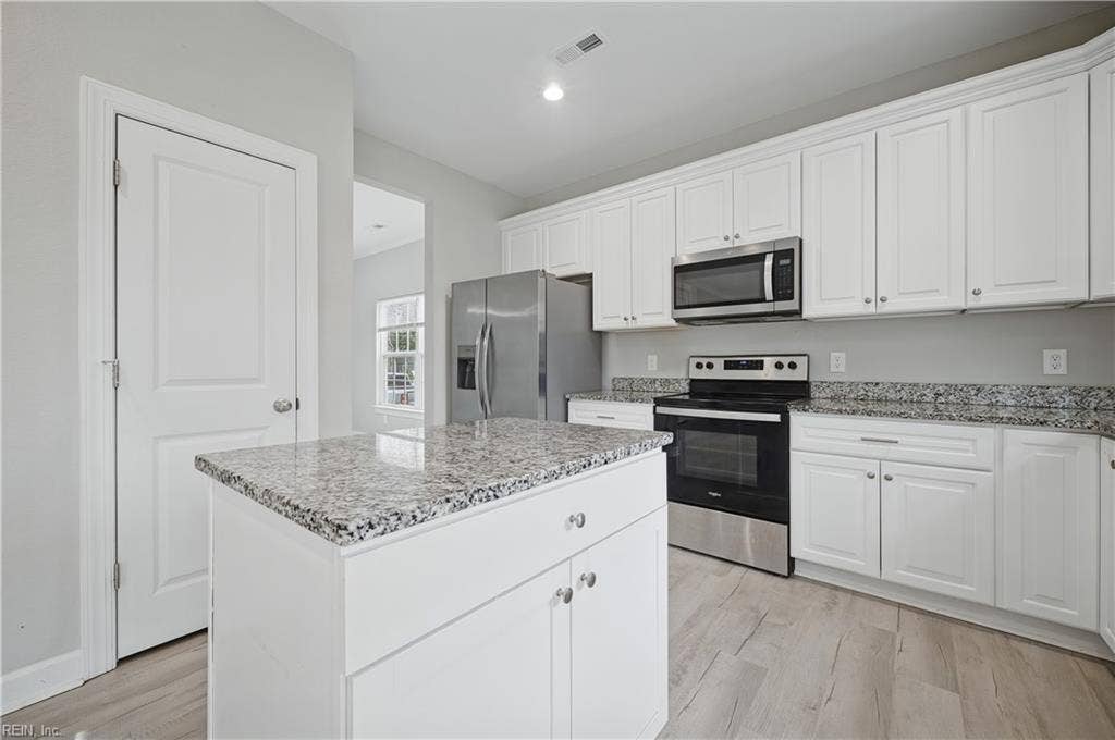 6109 Roanoke Avenue, Newport News, VA 23605 6109 Roanoke Avenue, Newport News, VA 23605