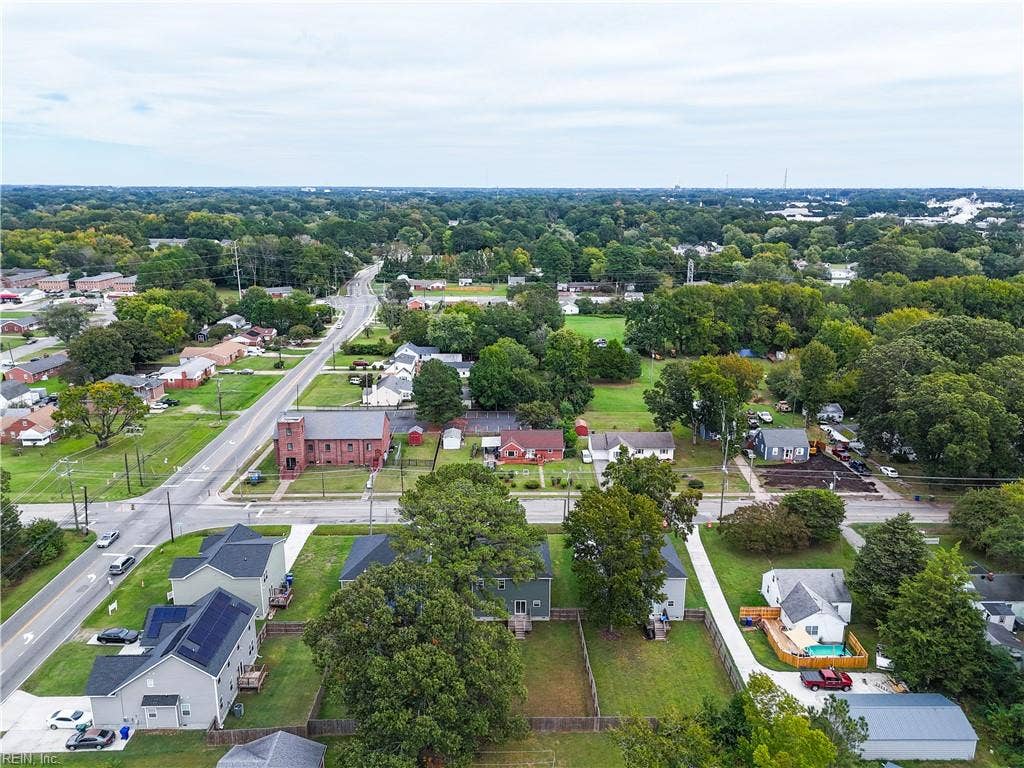 6109 Roanoke Avenue, Newport News, VA 23605 6109 Roanoke Avenue, Newport News, VA 23605