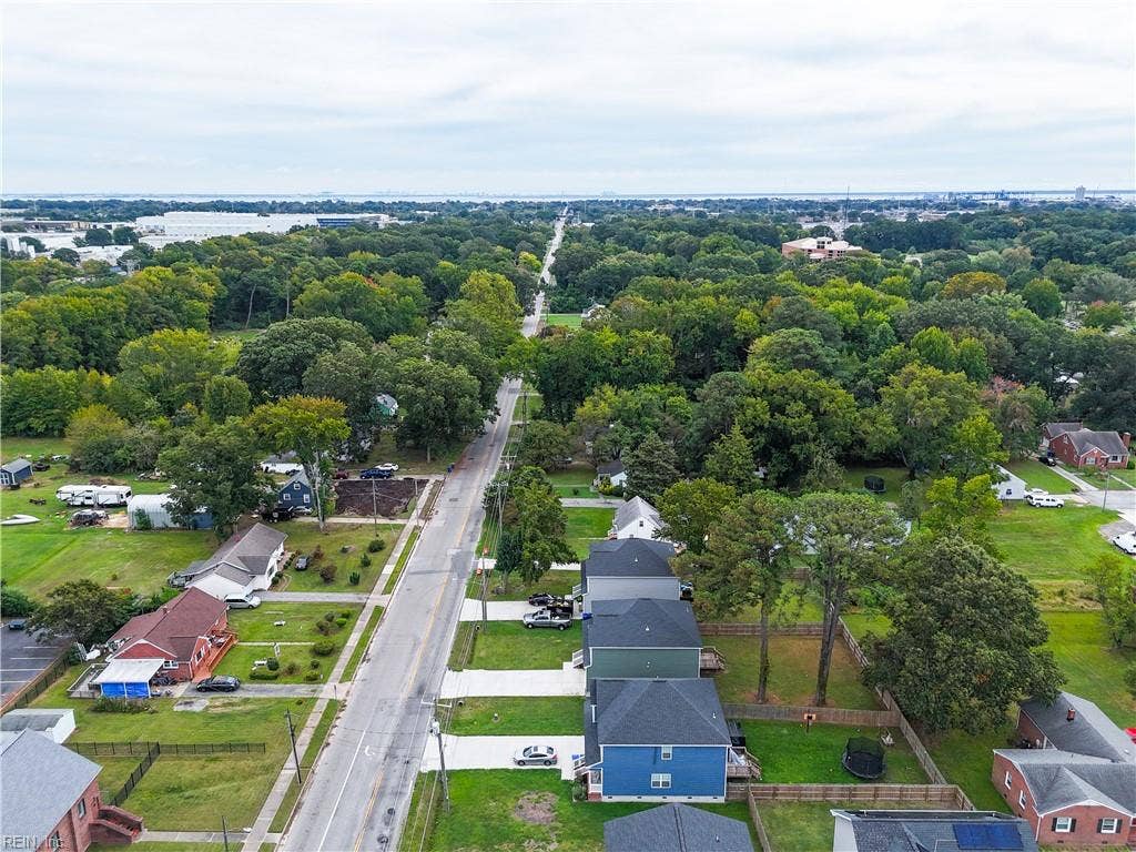 6109 Roanoke Avenue, Newport News, VA 23605 6109 Roanoke Avenue, Newport News, VA 23605