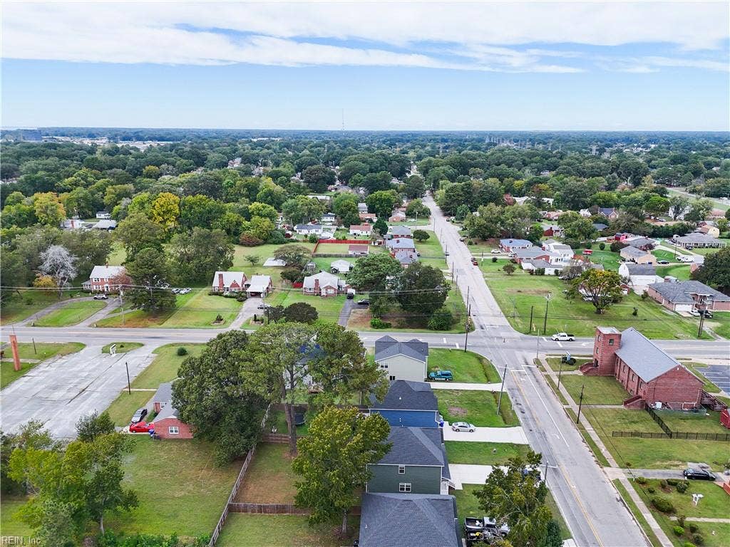 6109 Roanoke Avenue, Newport News, VA 23605 6109 Roanoke Avenue, Newport News, VA 23605