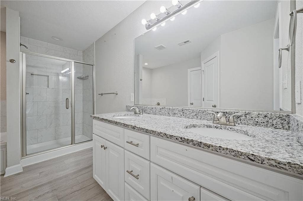 6109 Roanoke Avenue, Newport News, VA 23605 6109 Roanoke Avenue, Newport News, VA 23605