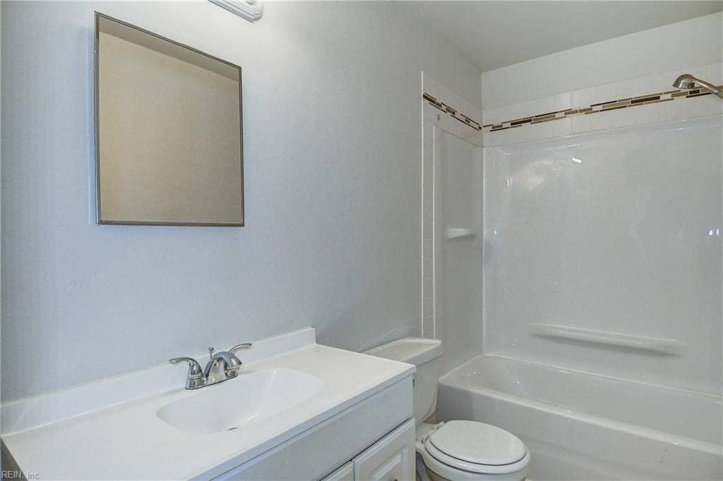 5373 Chatham Lake Drive, Virginia Beach, VA 23464