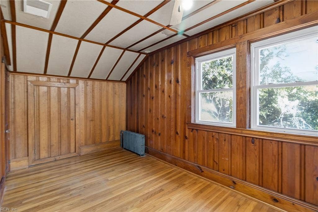 Fourth bedroom/office