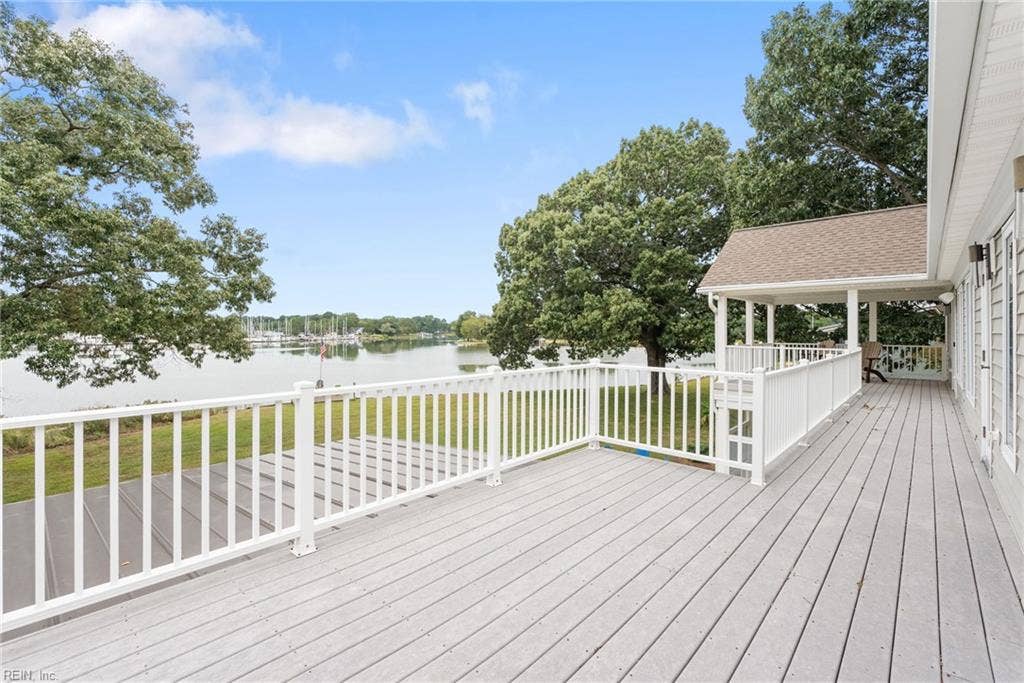 8097 Little England Road, Sarah's Creek, Hayes, VA 23072