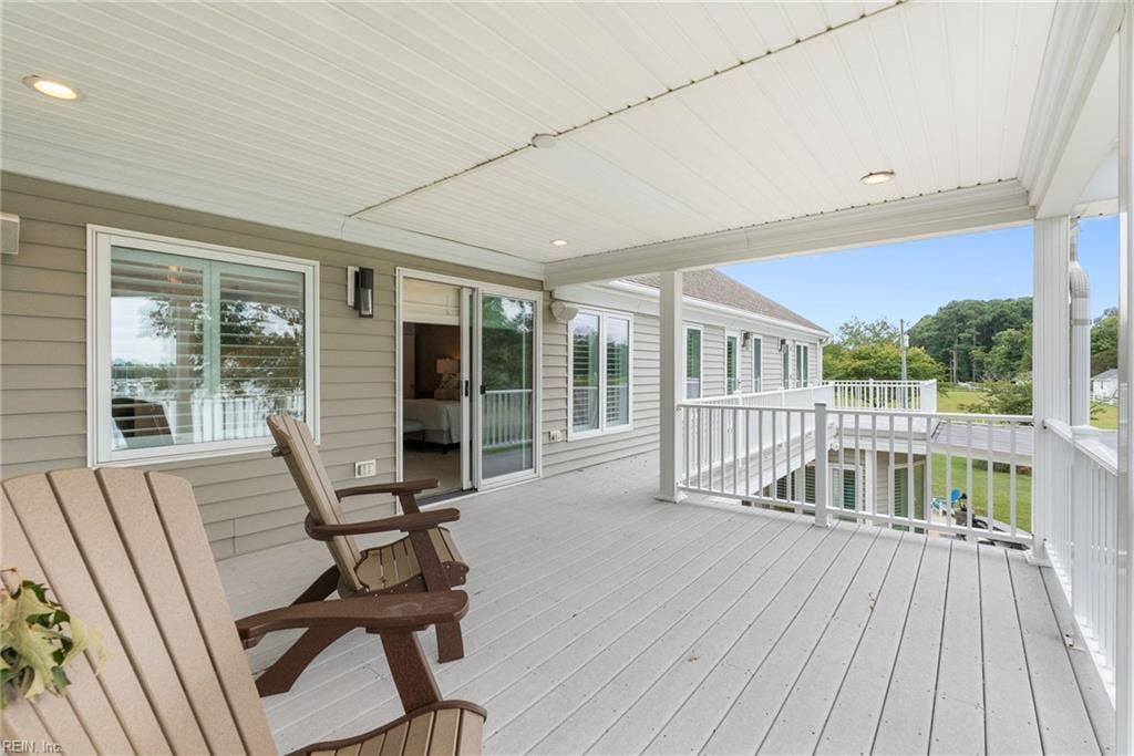 8097 Little England Road, Sarah's Creek, Hayes, VA 23072