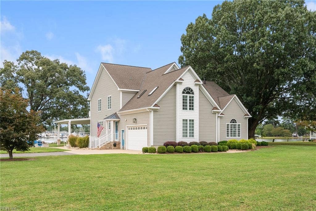 8097 Little England Road, Sarah's Creek, Hayes, VA 23072