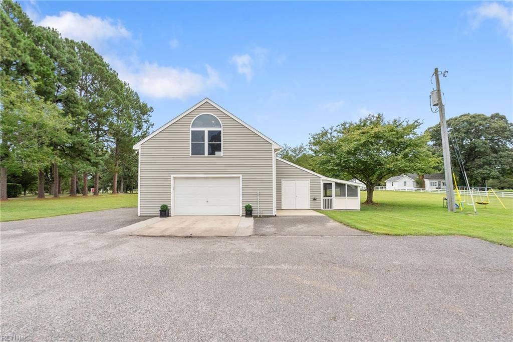 8097 Little England Road, Sarah's Creek, Hayes, VA 23072