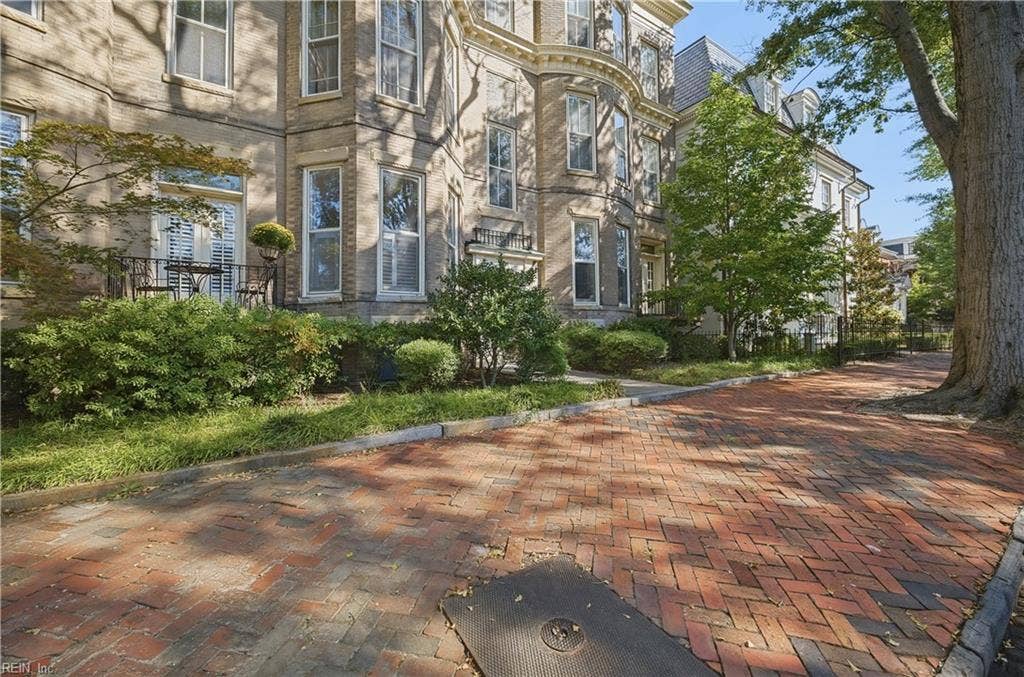 338 W Freemason Street, #1, Freemason Historic, Norfolk, VA 23510