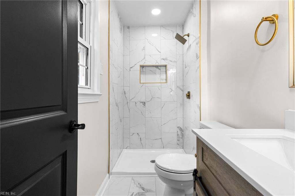 717 Prescott Circle, Newport News, VA 23602 717 Prescott Circle, Newport News, VA 23602