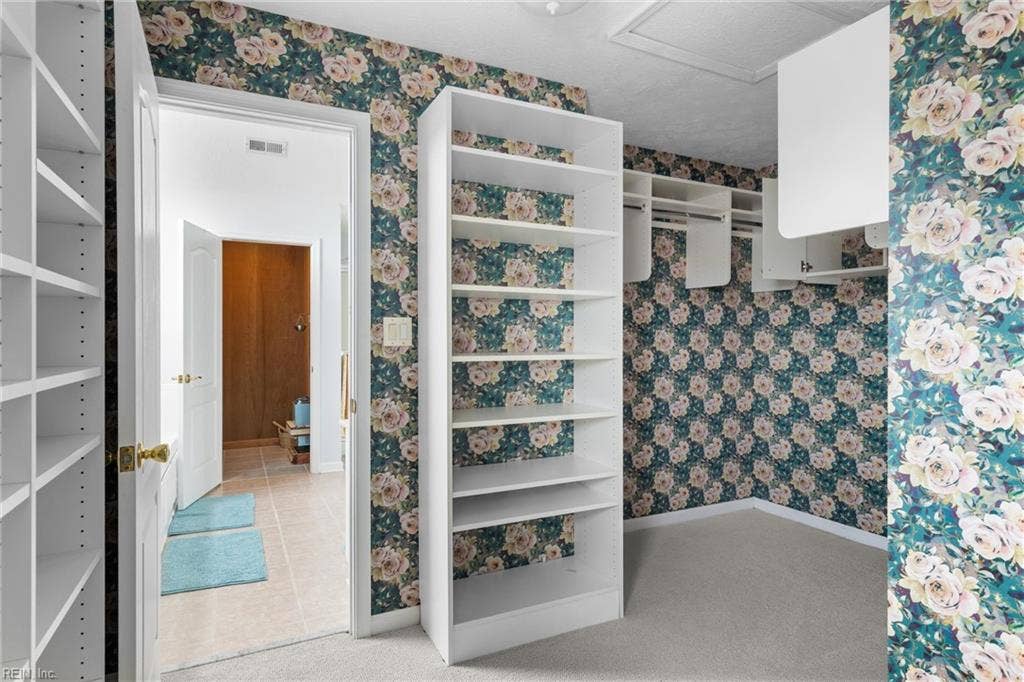 121 Grand View Drive, Hampton, VA 23664