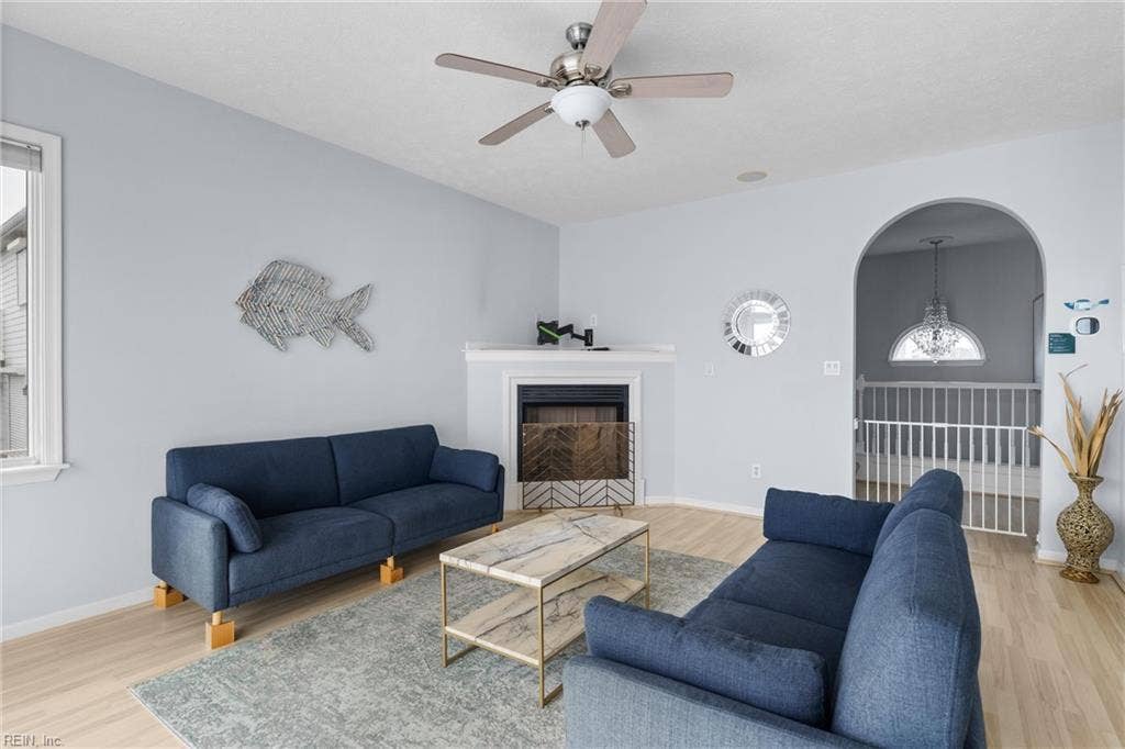 121 Grand View Drive, Hampton, VA 23664